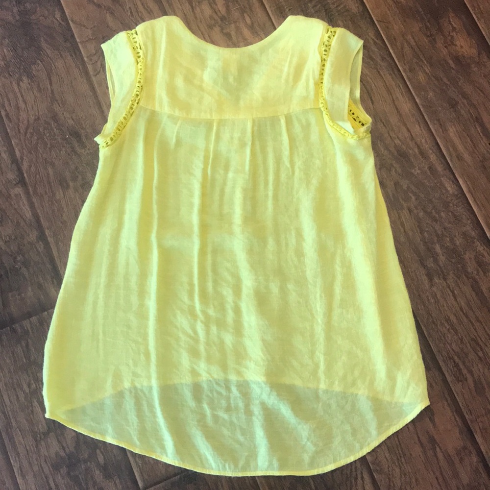 Ladies yellow spring top - Picture 3 of 3